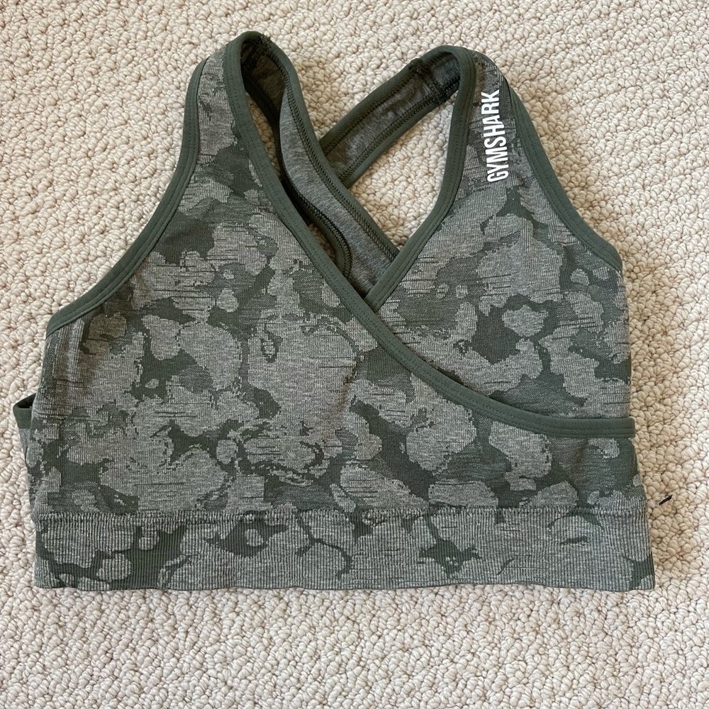Gymshark Women's Green Camo Sports Bra